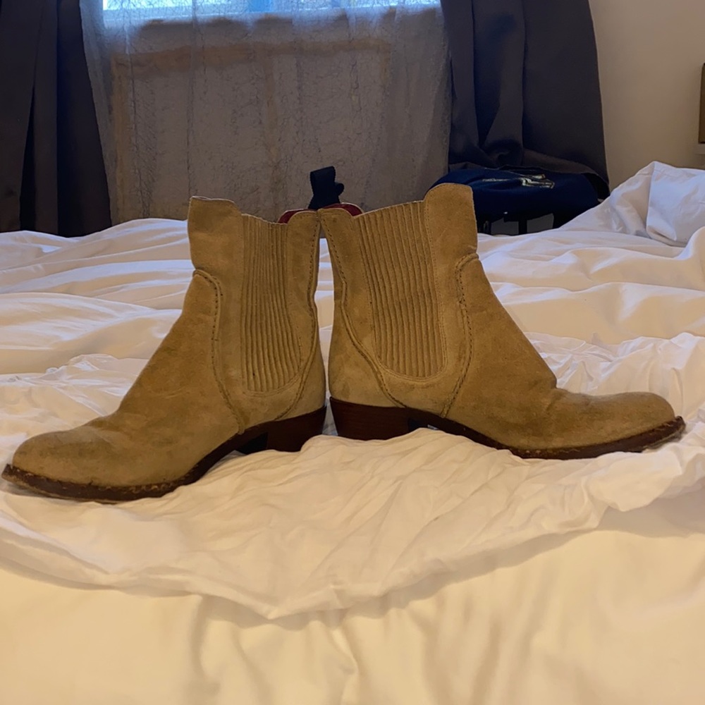 Ankle boots